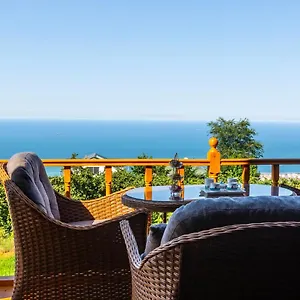 Galaxy Bungalows ترابزون